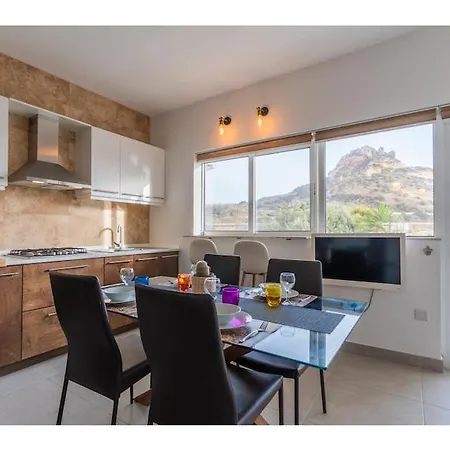 Unique 2br With Balcony & Views In Gozo By 360 Estates * Zebbug (Gozo)